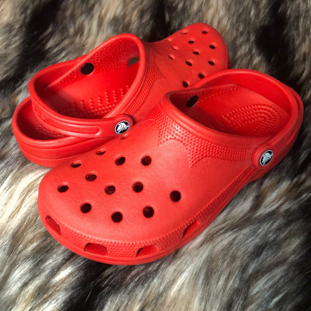 Red Crocs (unisex)